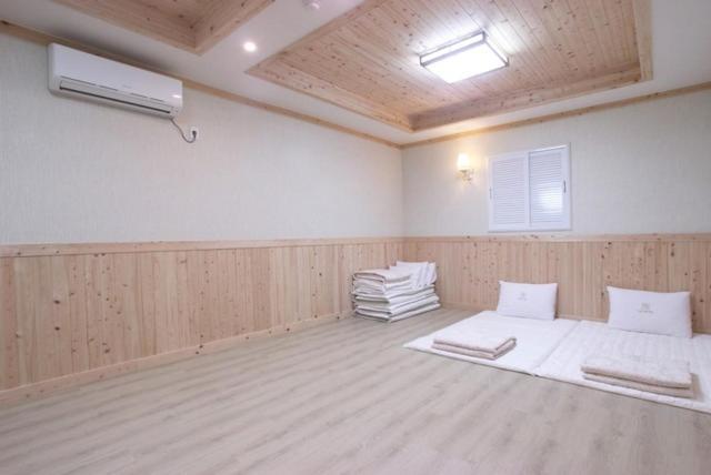 Yeosu Mj Motel Exteriér fotografie